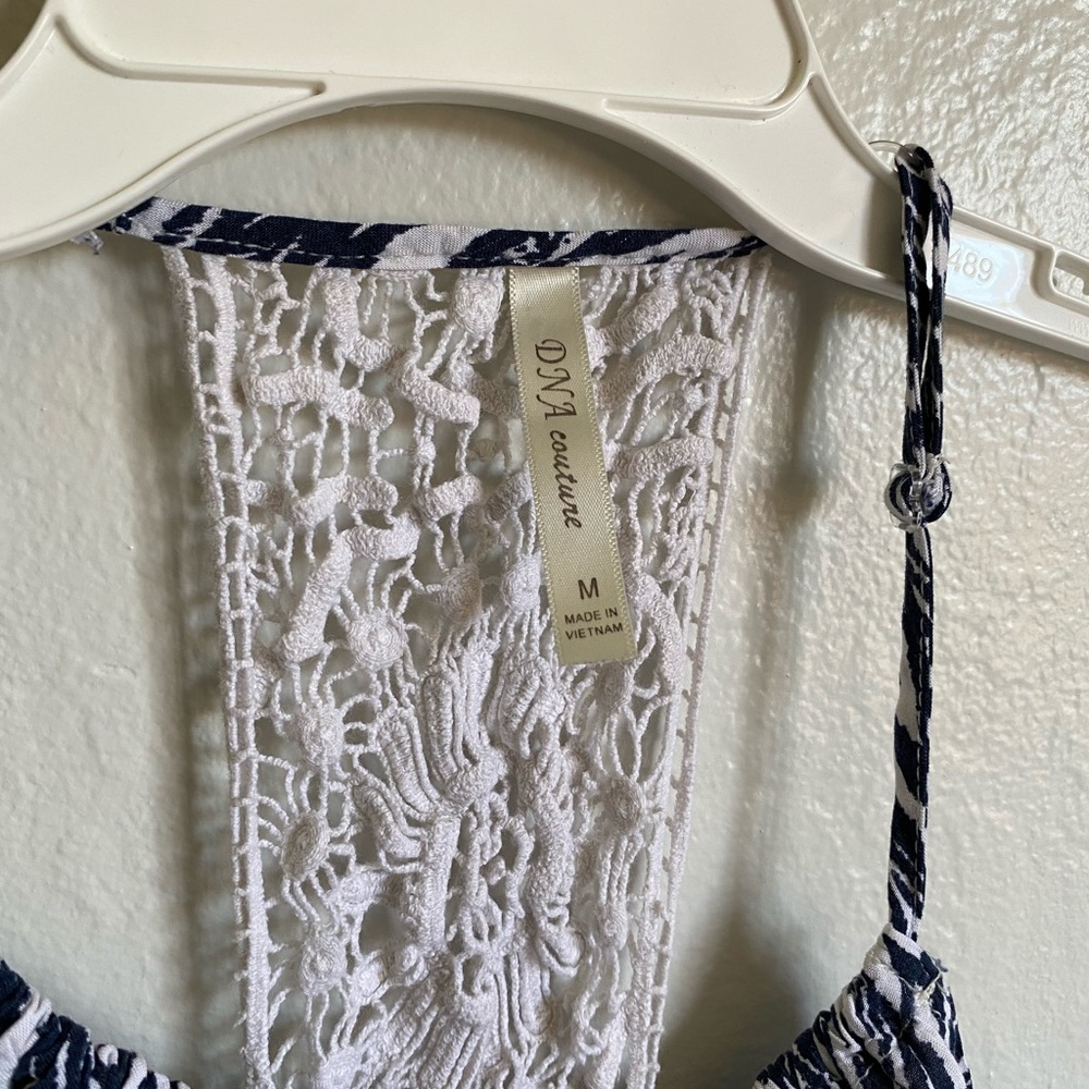 4/25 !! Blue & white tank top blouse - Picture 2 of 5